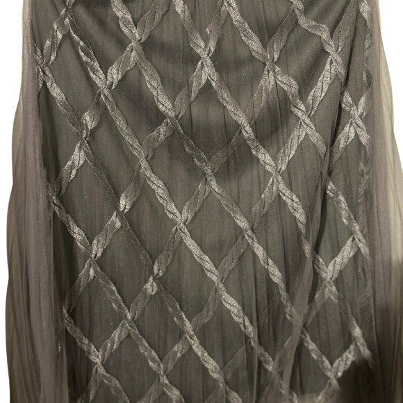Silver &Gray Skirt w/ faux pearls- XL - New with tags - BACK side has no pearls - Picture 9 of 9